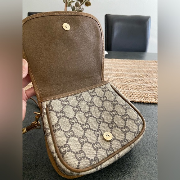 Authentic Gucci Vintage Crossbody Bag - Picture 12 of 14